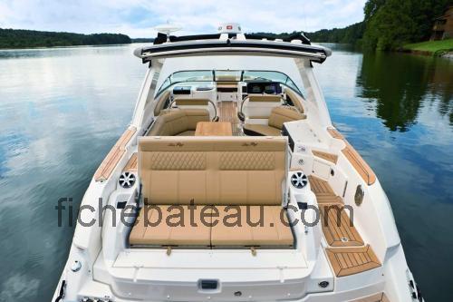 Sea Ray SLX 350 Outboard avis et fiche technique 